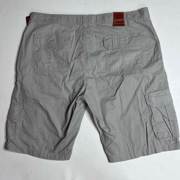 NWT Tan Cargo Supplies Cargo Shorts with Classic Fit and Flat Front - Picture 4 of 4